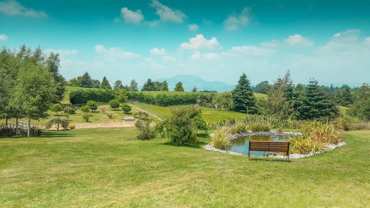 Mountviews Glamping- Retro Caravan Getaway Hotel Taupo Zewnętrze zdjęcie